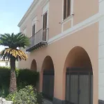 Sorrento Coast Relais Gæstehus Meta